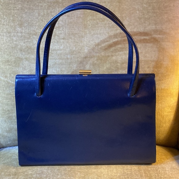 Vintage navy handbag by Gimbels, England - Picture 4 of 4